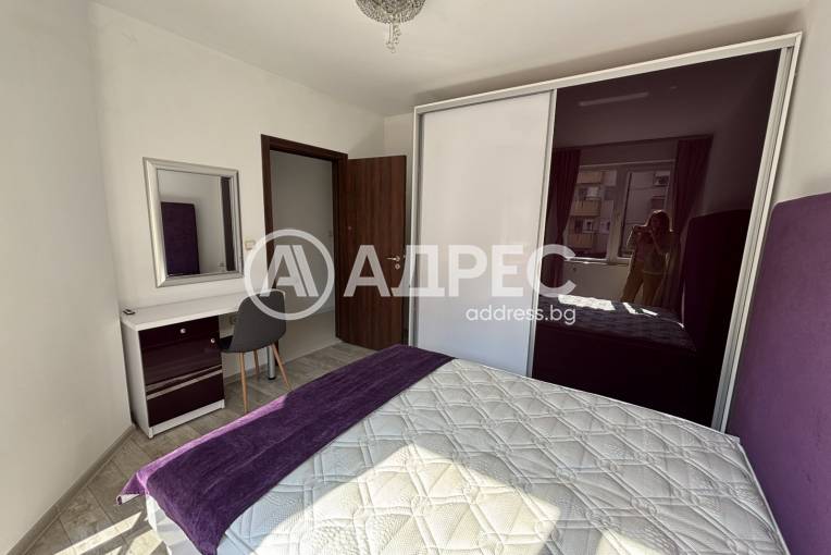 Тристаен апартамент, Пловдив, Кършияка, 687130, Снимка 1