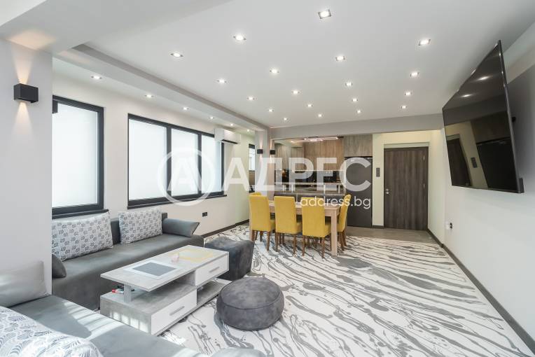 Тристаен апартамент, Варна, Общината, 694131, Снимка 2