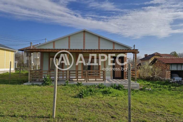 Къща/Вила, Пелишат, 690134, Снимка 1