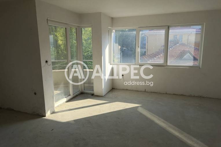 Тристаен апартамент, Хасково, Училищни, 671135, Снимка 2