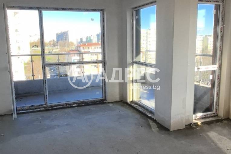 Тристаен апартамент, Бургас, Меден рудник - зона В, 681135, Снимка 1