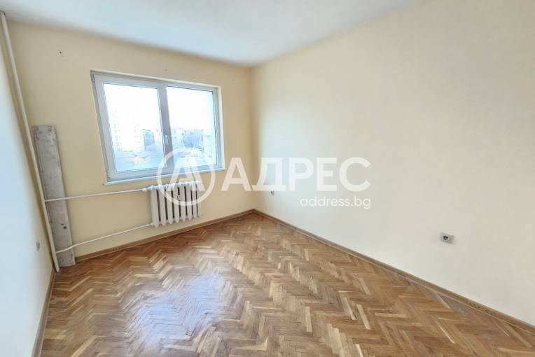 Тристаен апартамент, Варна, Трошево, 691135, Снимка 1