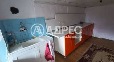 Къща/Вила, Побит камък, 640136, Снимка 2