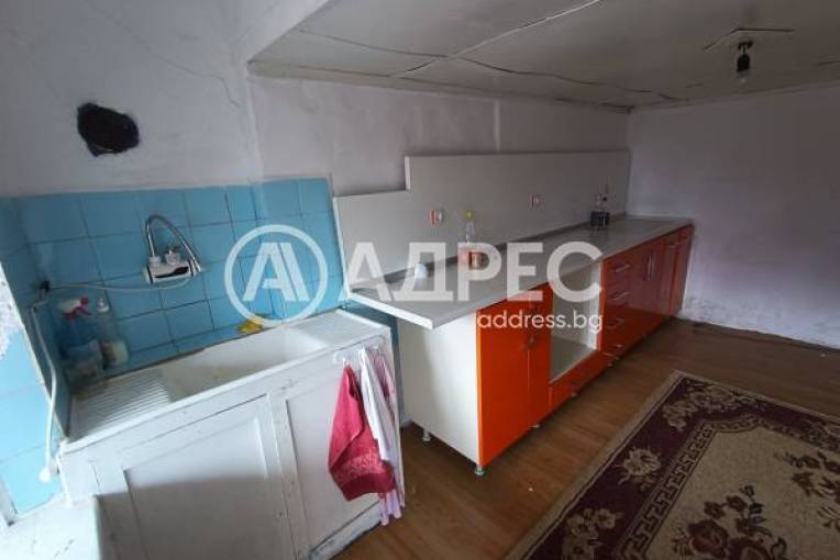 Къща/Вила, Побит камък, 640136, Снимка 2