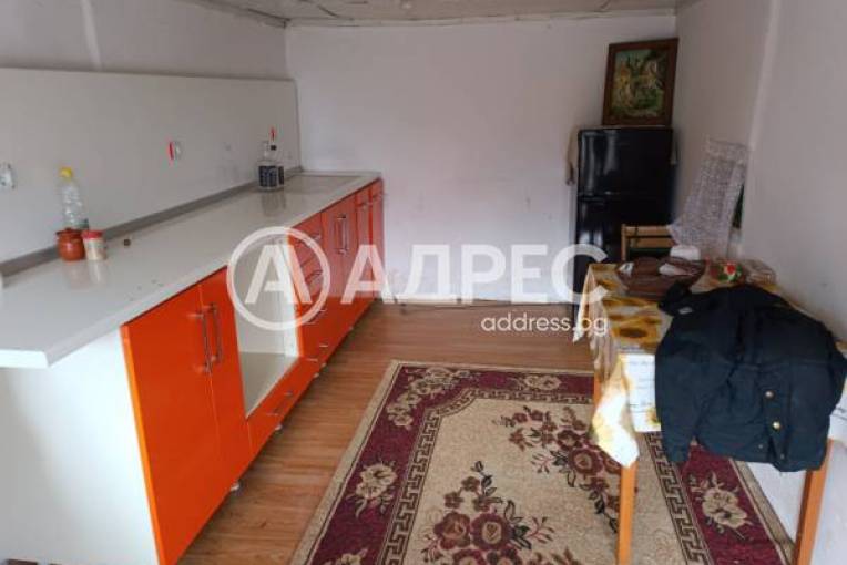 Къща/Вила, Побит камък, 640136, Снимка 3