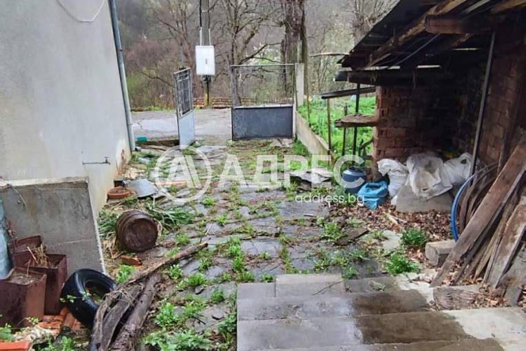 Къща/Вила, Горно трапе, 652137, Снимка 3