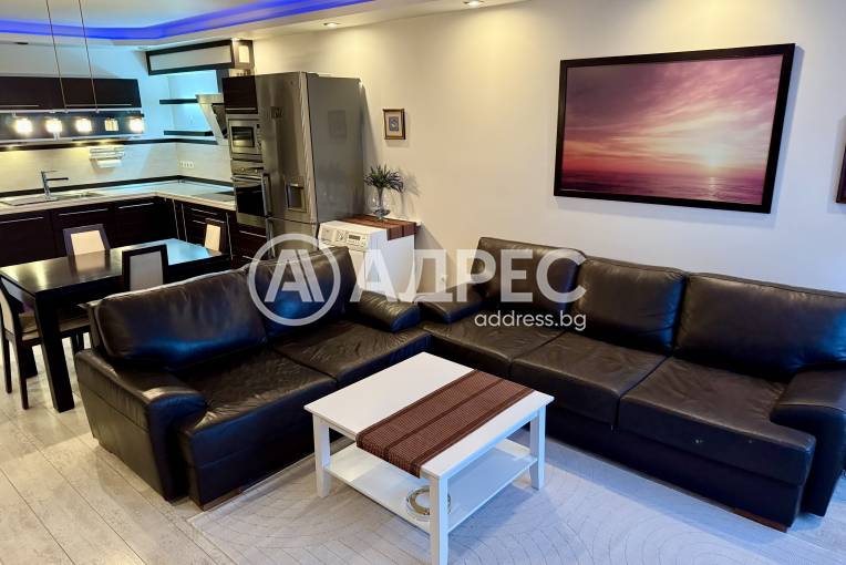 Тристаен апартамент, София, Симеоново, 668137, Снимка 1