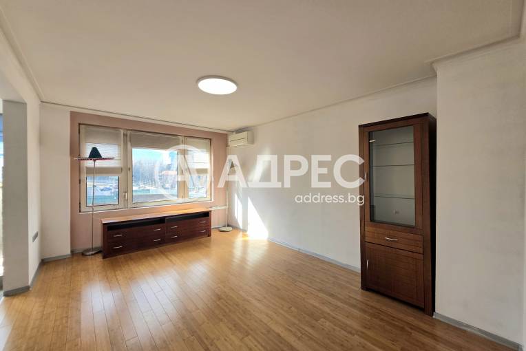 Многостаен апартамент, София, Изток, 683139, Снимка 1