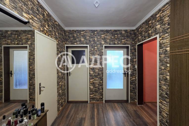 Тристаен апартамент, София, Красна поляна 1, 698139, Снимка 6
