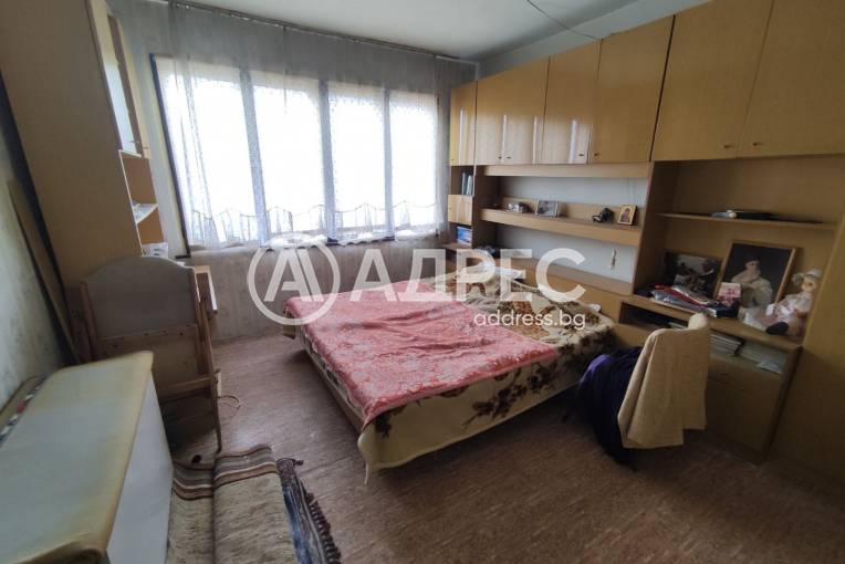 Етаж от къща, Пазарджик, Център, 688142, Снимка 1