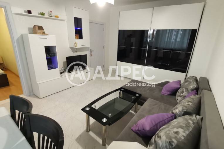Двустаен апартамент, Варна, Трошево, 697142, Снимка 1