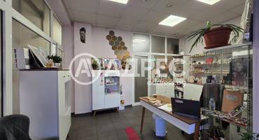 Козметично/Фризьорско студио, София, Център, 692143, Снимка 2