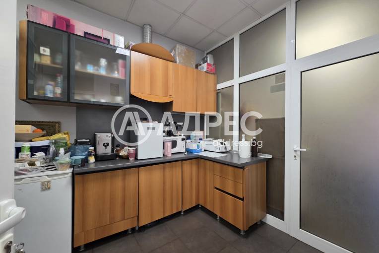 Козметично/Фризьорско студио, София, Център, 692143, Снимка 5