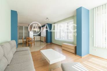 Двустаен апартамент, Варна, Червен площад, 576146, Снимка 1