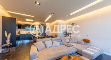 Тристаен апартамент, Варна, Гръцка махала, 660146