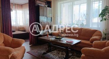 Многостаен апартамент, Смолян, Стар център, 696148, Снимка 1