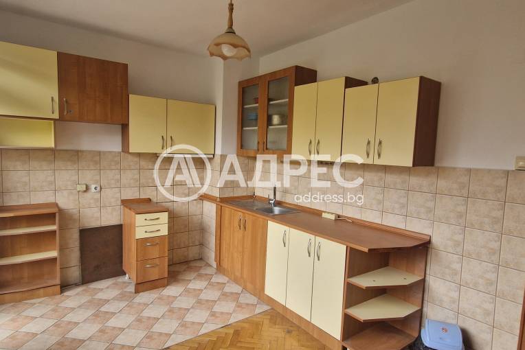 Тристаен апартамент, София, Борово, 669149, Снимка 1