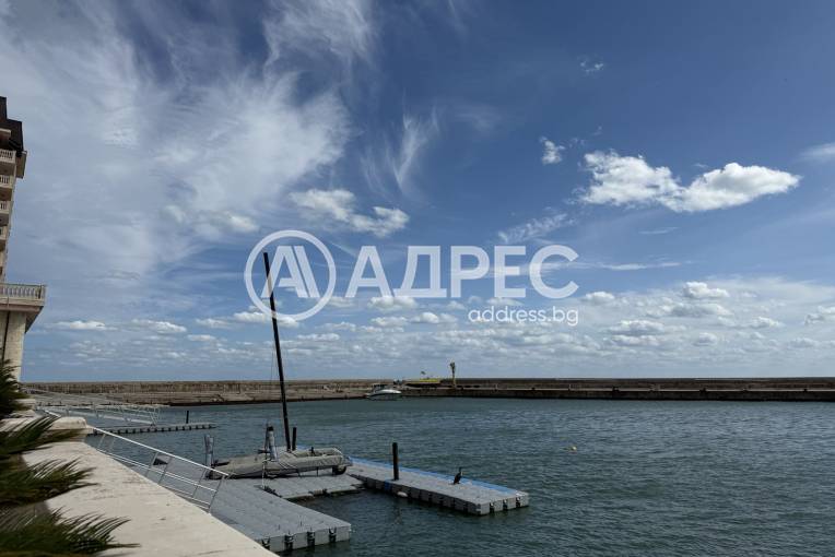 Многостаен апартамент, Варна, к.к. Св.Св. Константин и Елена, 672150, Снимка 20