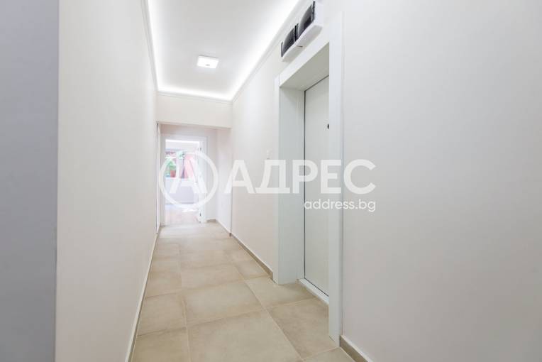 Тристаен апартамент, Варна, Спортна зала, 669151, Снимка 10