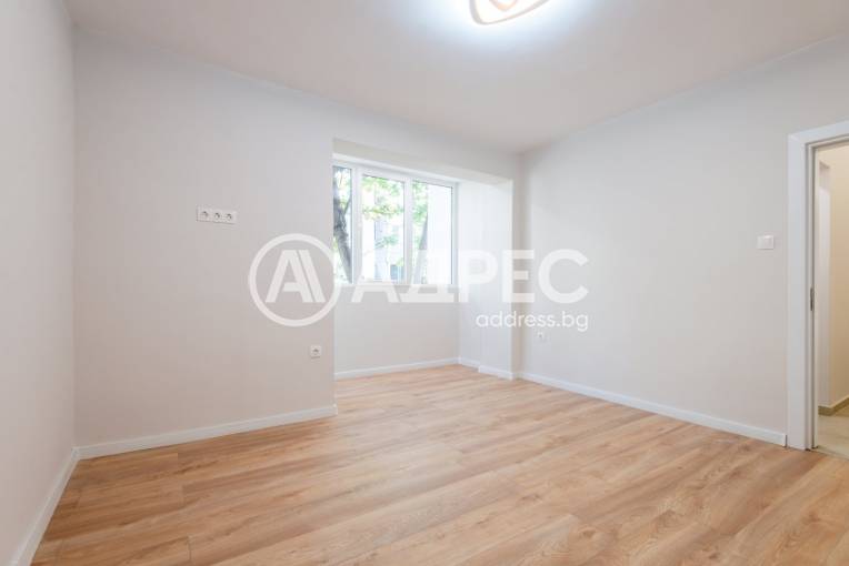 Тристаен апартамент, Варна, Спортна зала, 669151, Снимка 4