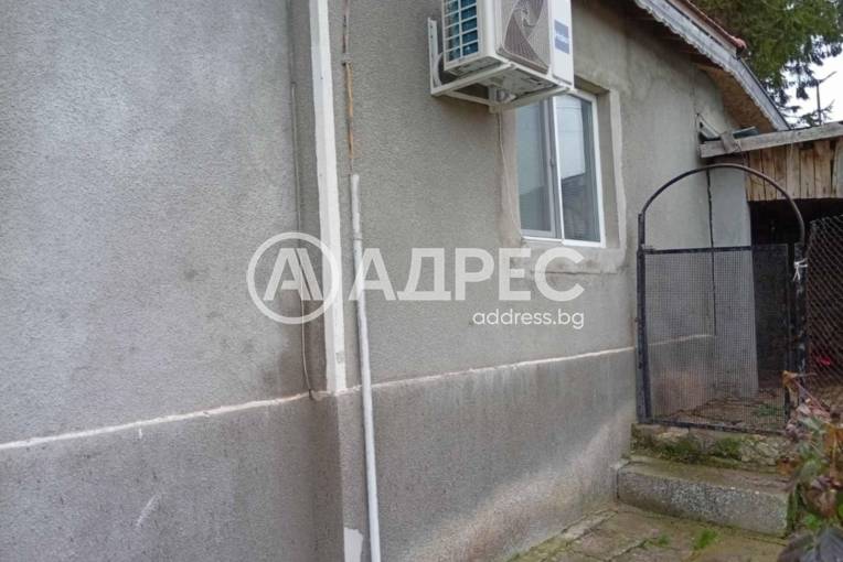 Къща/Вила, Църква, 683151, Снимка 3