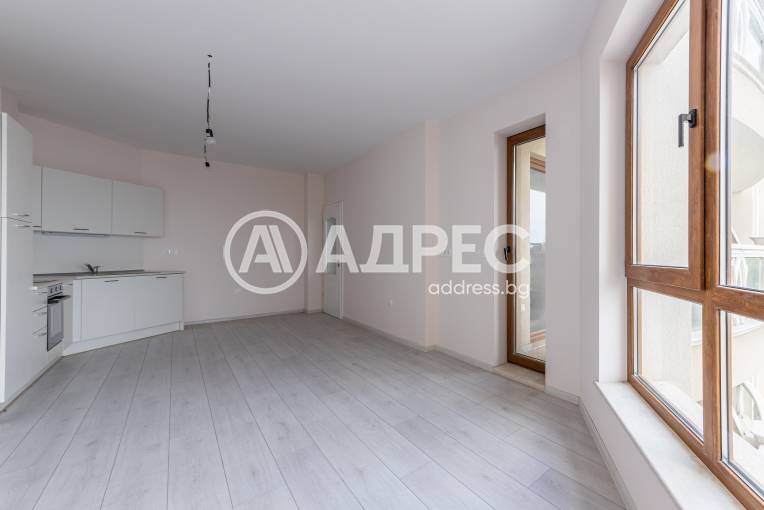 Тристаен апартамент, Варна, к.к. Чайка, 670152, Снимка 3