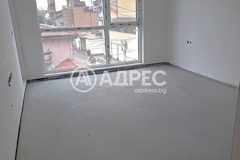 Двустаен апартамент, София, Надежда 4, 682153, Снимка 1