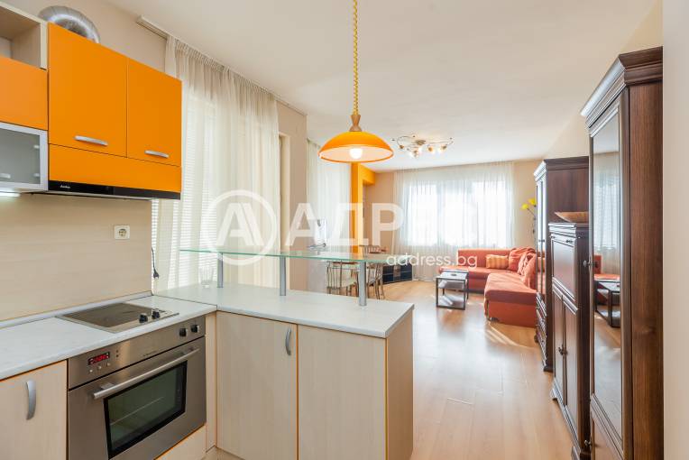 Двустаен апартамент, Варна, Бриз, 675154, Снимка 1