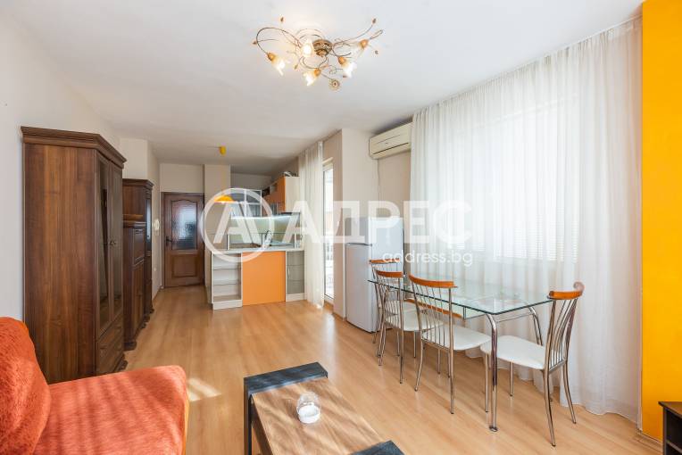 Двустаен апартамент, Варна, Бриз, 675154, Снимка 2