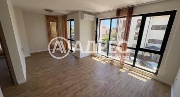 Тристаен апартамент, Варна, Бриз, 661155, Снимка 1