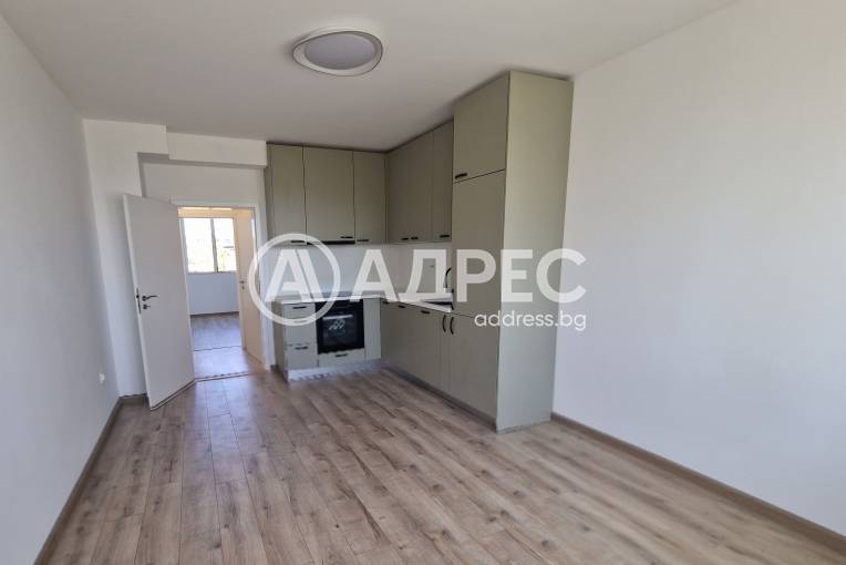 Тристаен апартамент, София, Хаджи Димитър, 693159, Снимка 1
