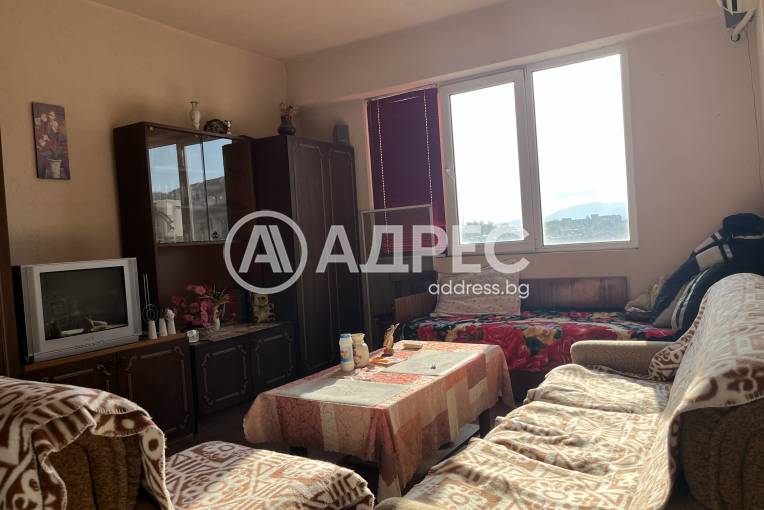 Двустаен апартамент, Казанлък, Изток, 702159, Снимка 1