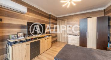 Многостаен апартамент, Варна, Левски, 681160, Снимка 1