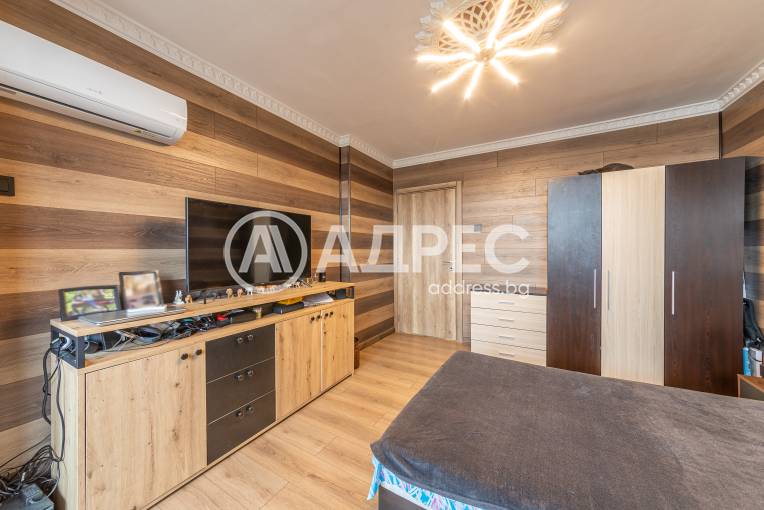 Многостаен апартамент, Варна, Левски, 681160, Снимка 1