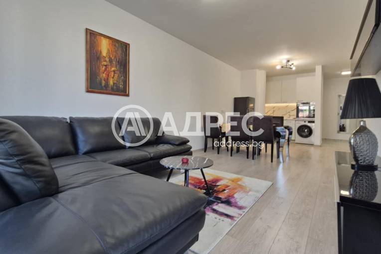 Тристаен апартамент, София, Център, 657164, Снимка 1