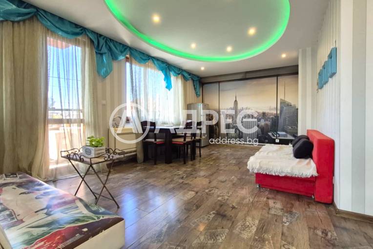 Тристаен апартамент, София, Левски, 679165, Снимка 1