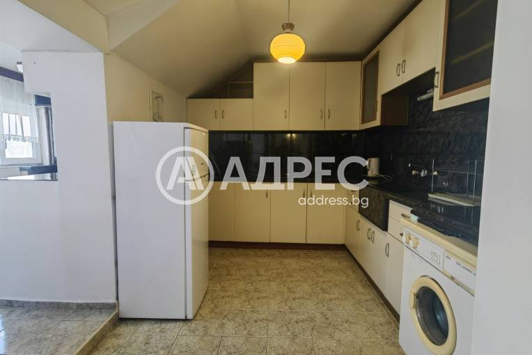 Тристаен апартамент, Варна, Спортна зала, 653166, Снимка 1