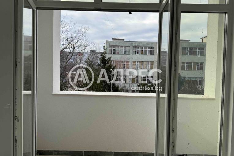 Тристаен апартамент, Бургас, Братя Миладинови, 681166, Снимка 3