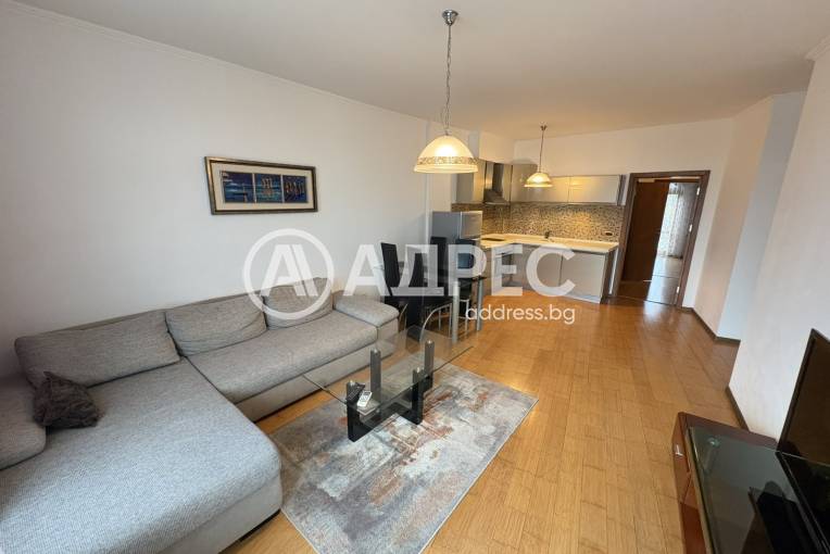 Тристаен апартамент, Варна, к.к. Св.Св. Константин и Елена, 678167, Снимка 1