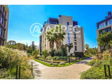 Двустаен апартамент, Варна, к.к. Св.Св. Константин и Елена, 636168, Снимка 1