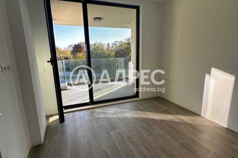 Двустаен апартамент, Варна, к.к. Св.Св. Константин и Елена, 636168, Снимка 15