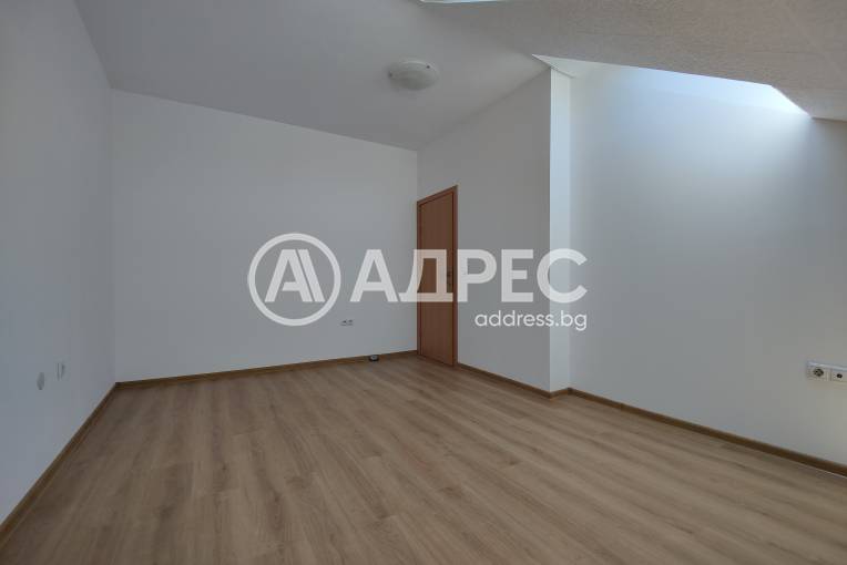 Тристаен апартамент, Варна, Виница, 700168, Снимка 18