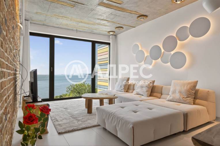 Двустаен апартамент, Варна, м-ст Свети Никола, 661169, Снимка 1