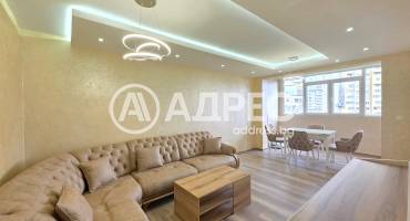 Тристаен апартамент, София, Света троица, 692169, Снимка 1