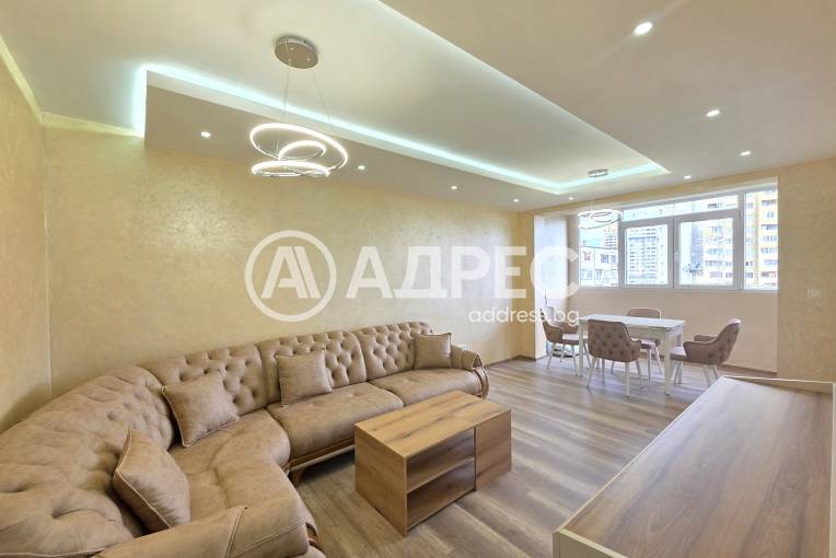 Тристаен апартамент, София, Света троица, 692169, Снимка 1
