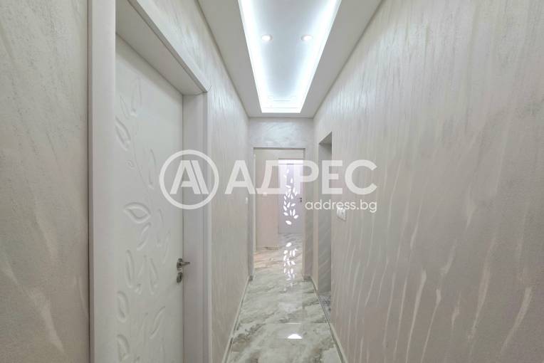 Тристаен апартамент, София, Света троица, 692169, Снимка 6