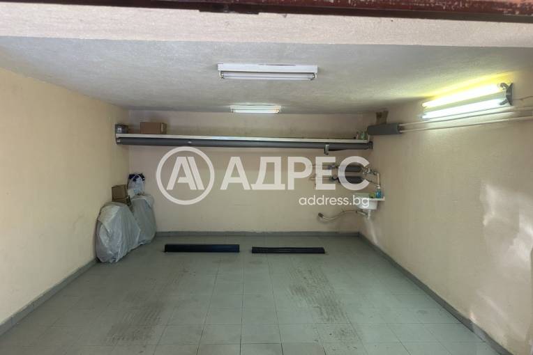 Гараж, София, Иван Вазов, 660171, Снимка 1