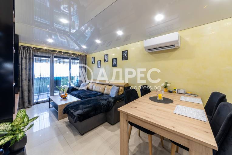 Тристаен апартамент, Варна, к.к. Св.Св. Константин и Елена, 666173, Снимка 2