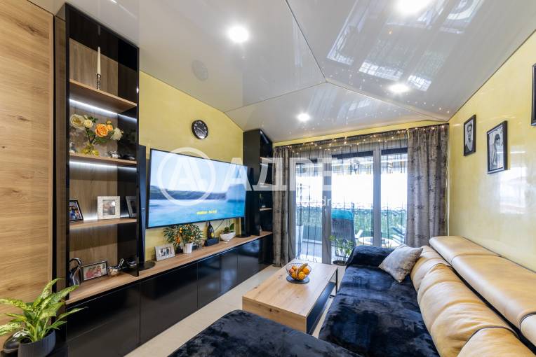 Тристаен апартамент, Варна, к.к. Св.Св. Константин и Елена, 666173, Снимка 3