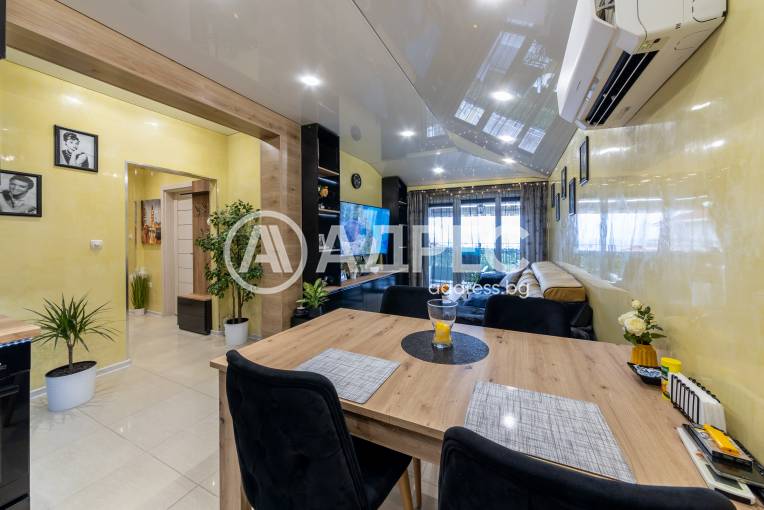 Тристаен апартамент, Варна, к.к. Св.Св. Константин и Елена, 666173, Снимка 4